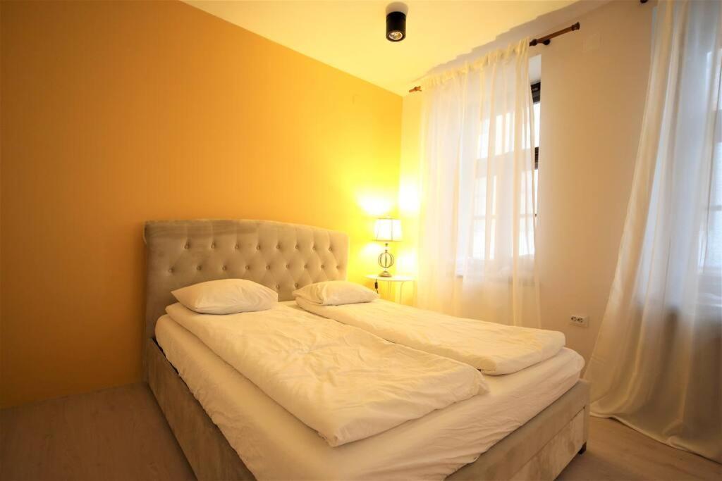 Lovely Two Bedroom In The Old Town Riga Dış mekan fotoğraf